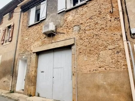 agréable maison de village type t3 en r+1 avec grand garage en rdc