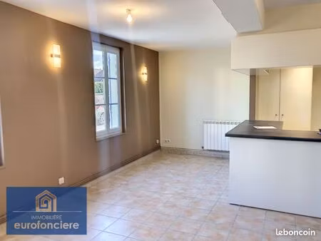 appartement 3 pièces 84 m²