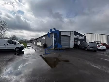 local 762 m² donchery