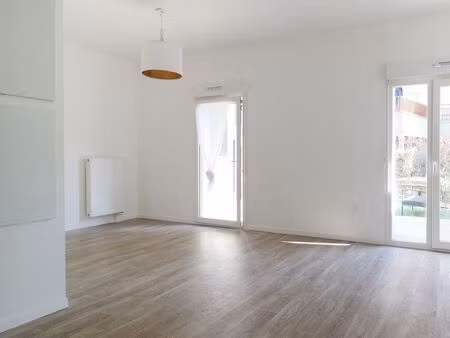 studio 29 m² 93000 bobigny