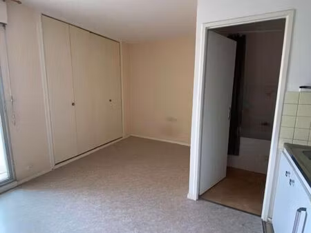 studio 1 pièce 23 m²
