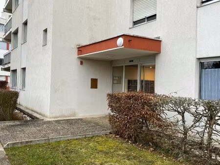 studio 1 pièce 33 m²