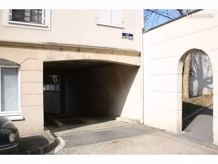 box sécurisé