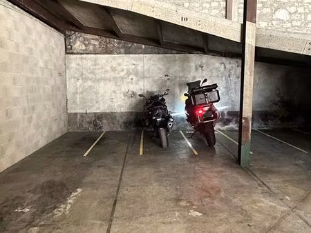 parking moto