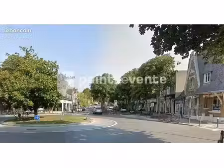 local commercial 282 m²