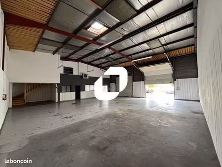 local d'activité 273 m²