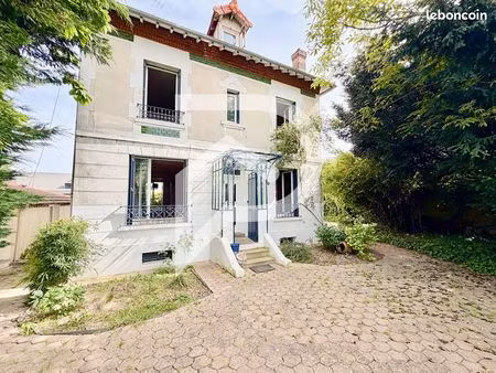maison 6 pièces 134 m²