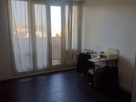 appartement meublé 2 pièces 46 m² – charenton-le-pont  9e étage avec balcon