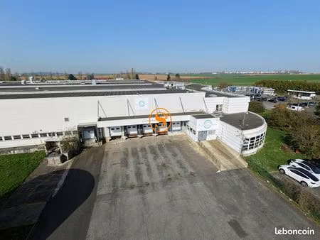 entrepôt 3740 m² villeron