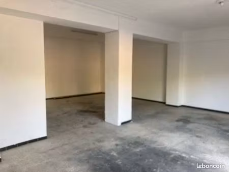 local 90 m2 ajaccio