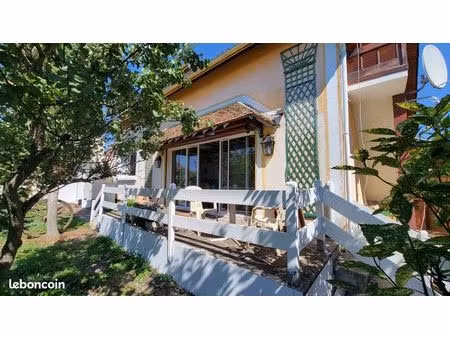 maison avec annexe de 128m2  grand potentiel  possibilité de faire 3 logements  travaux à 