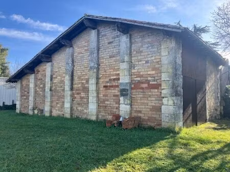 grange en pierre à rénover- fort potentiel