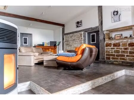 maison 8 pièces 220 m²