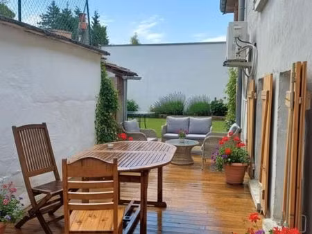 maison 8 pièces 144 m²