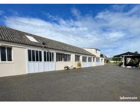 atelier  hangars et habitation