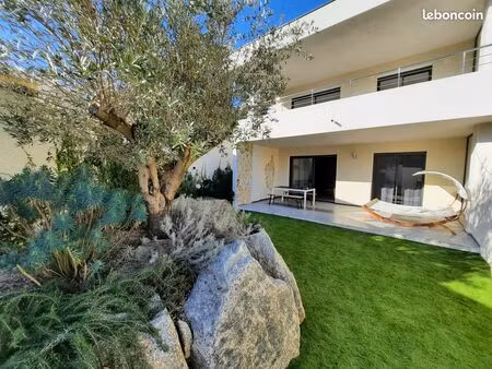 unique sublime t2 corse avec terrasse et jardin à 3'en voiture de la plage et des commerce