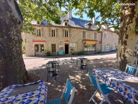 vente murs local commercial + appartement + dépendances