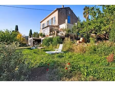 à vendre en exclusivité bargemon maison de ville 240 m² sur 960 m² de terrain