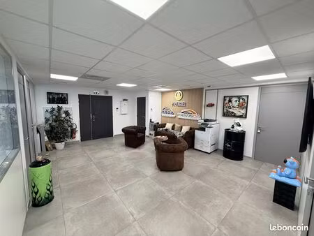 bureaux 154 m² fréjus