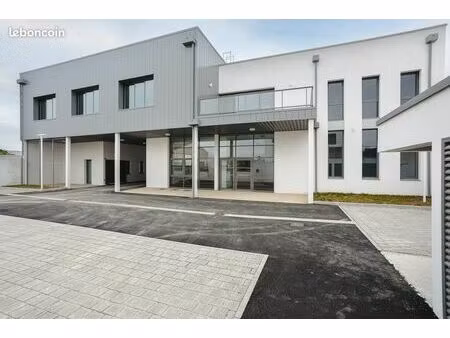 bureaux 820 m² lagord