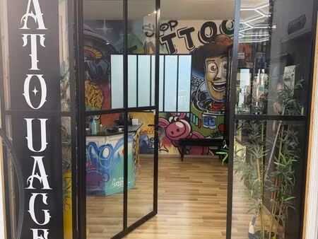 local commercial la crau