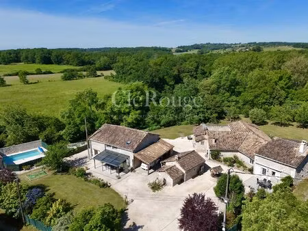 eymet – superbe propriété en pierre avec deux maisons et piscine chauffée