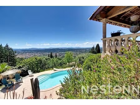 a vendre draguignan ! maison avec vue à vendre à draguignan  studio  piscine et panneaux..