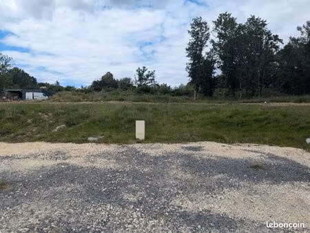 terrain a vendre