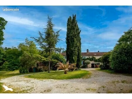 maison 7 pièces 245 m²
