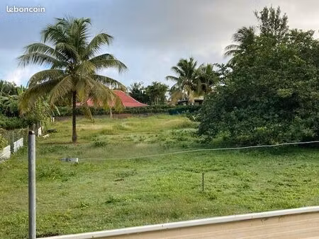 terrain 701 m² baie mahault