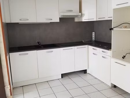 appartement a louer a maubert fontaine