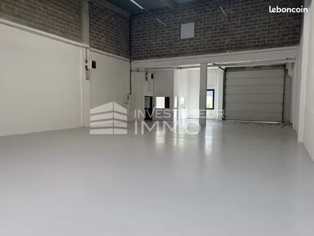 local bureaux 1 474 m²