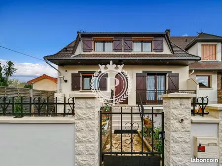 maison 6 pièces 126 m²