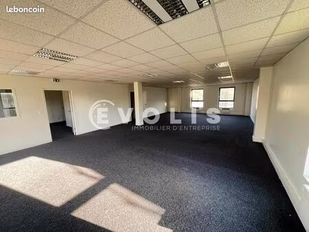 bureaux 162 m²