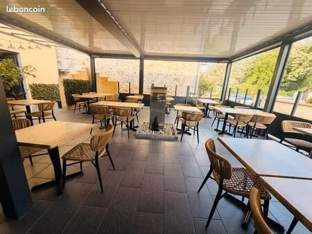 immeuble 508 m² la roche chalais