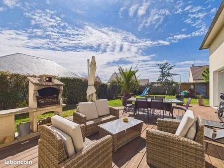 maison 5 pièces 141 m²