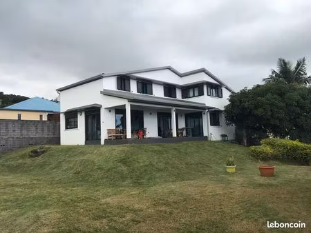 etang sale les hauts - villa t6 meublée