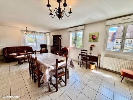appartement 5 pièces 92 m²