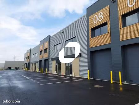 local bureaux 227 m²