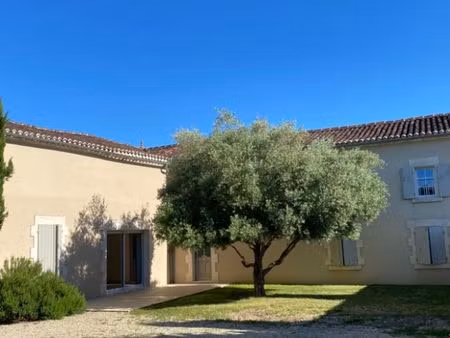 maison 5pièces 205m2 avec jardin