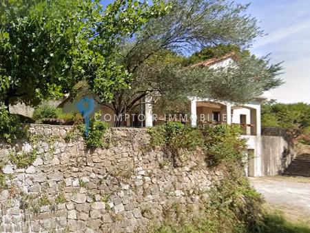 secteur le vigan : maison p6 avec beaux volumes et 2 grands