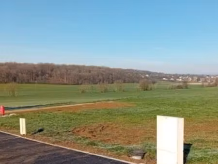 parcelle viabilisee de 402m² lavernay