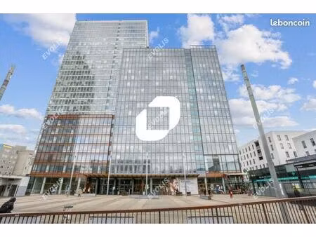 bureau 858 m²