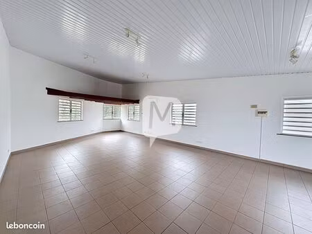 local commercial 63 m² cayenne