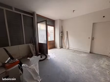 local commercial 68 m² saint-ouen-sur-seine