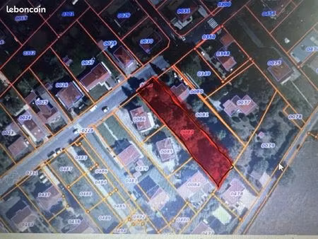 terrain 1126 m2 thise