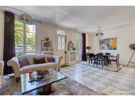 exclusivite agreable maison de ville a proximite du parc des princes