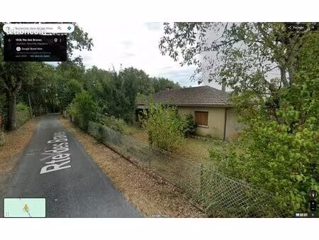 125 m² habitable car-port et grand garage 300 m² terrain 2500 m² 4 chambres chauffage cent