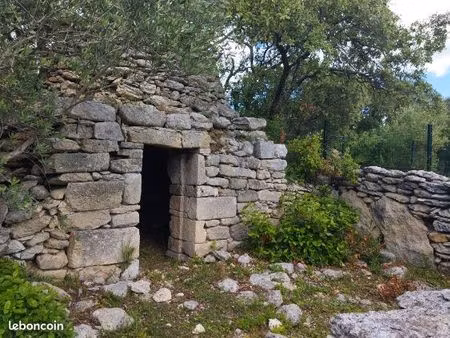 vends beau terrain de loisirs non constructible