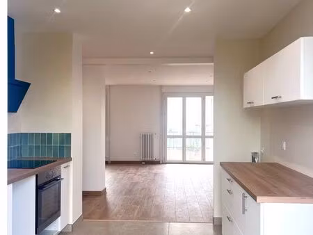 appartement t3 chateauvert